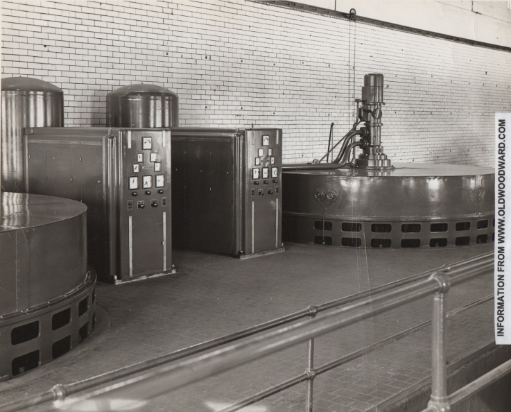 This Woodward field service picture was taken at the Chicago Sanitary Ship Canal Lockport Power House, circa 1958. img529.jpg