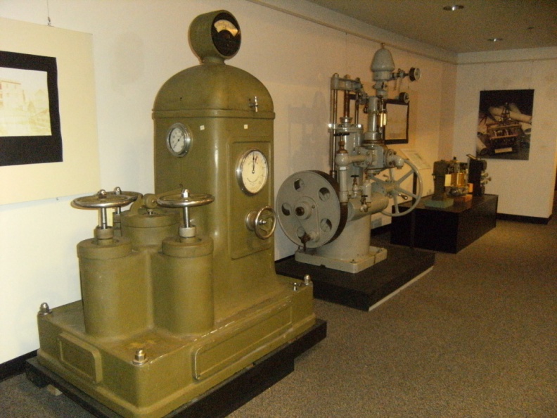 Vintage Woodward Governor controls-la.jpg