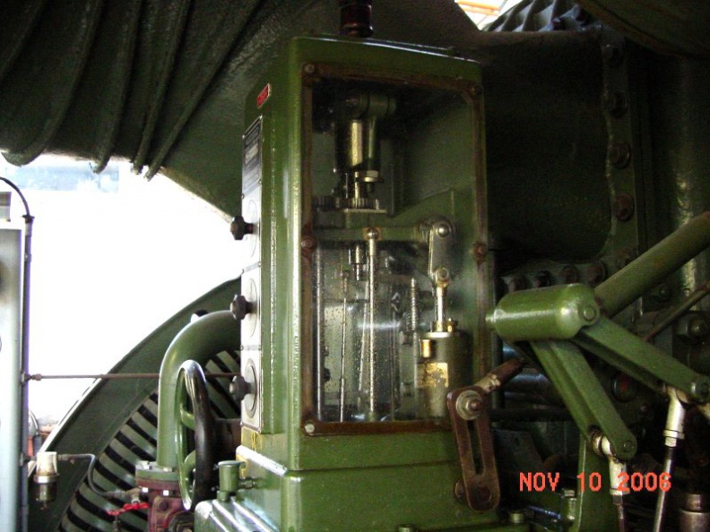 Nordberg diesel engine with a Woodward type IC governor.