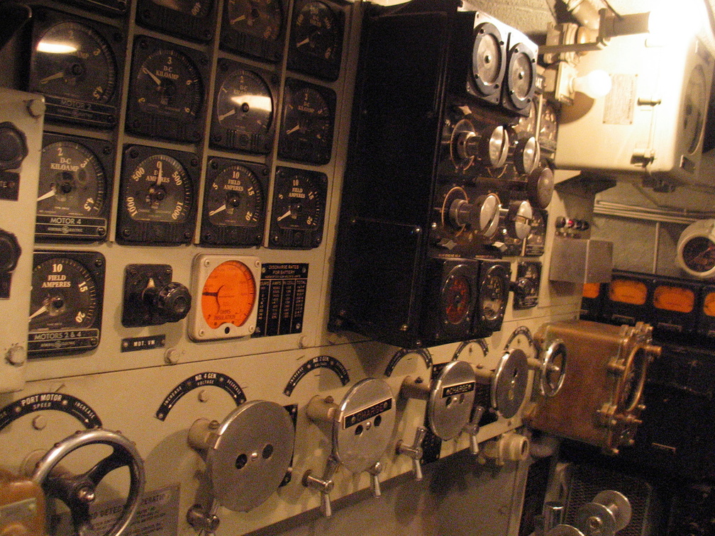 Woodward Submarine Maneuvering Control in the USS Cobia in Wisconsin  001
