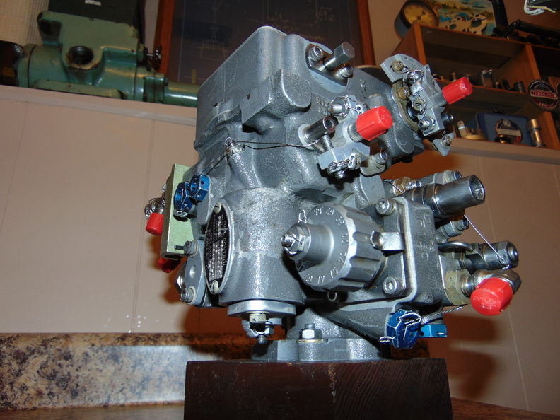 This is the first Bendix Company gas turbine engine governor added to the oldwoodward.com collection in 2019. History in the making! 20190312104218-6f9774ad.jpg