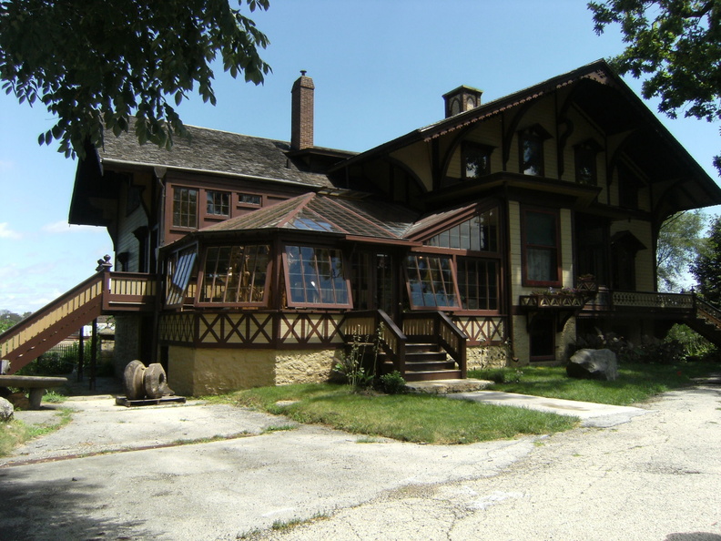 A history tour of the Tinker Cottage estate in 2010.