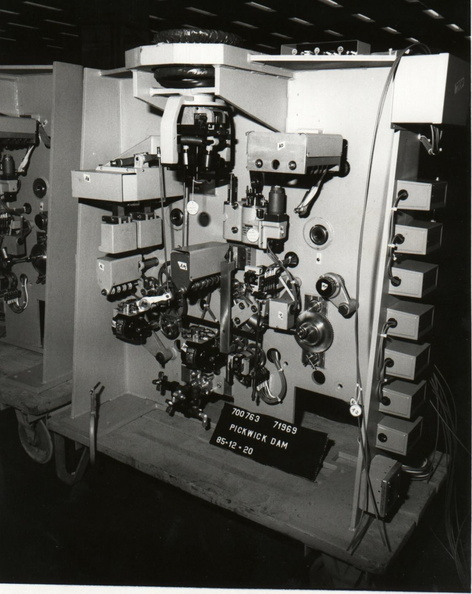 Woodward mechanical actuator governor sub-system for Pickwick dam_-xx.jpg
