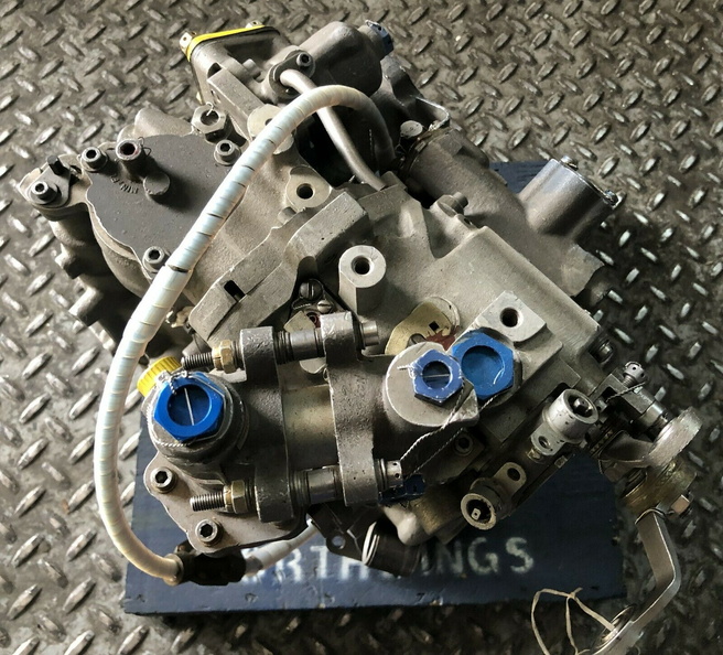 Hamilton Sundstrand jet engine fuel control  i.jpg