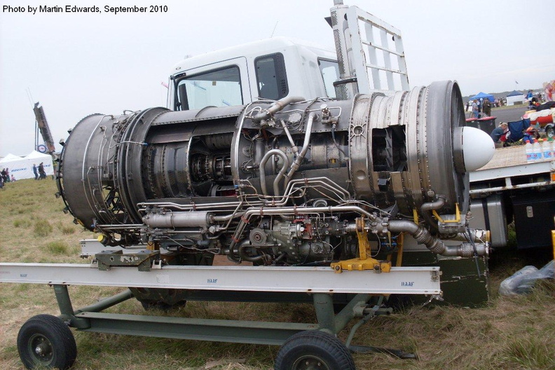 F_111_engine_September_2010.jpg
