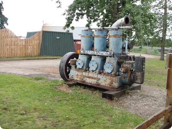 A Fairbanks-Morse diesel engine with a Woodward IC governor.