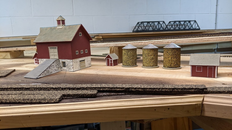A barn and outbuildings added to the model raiload..jpg