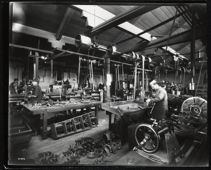 Taunton Machine Shop 1919.jpg