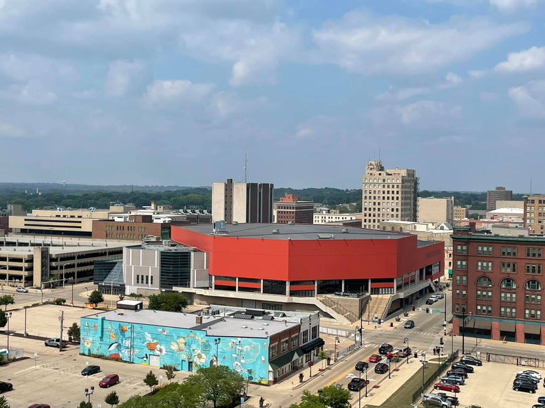 Looking toward the Rockford BMO Harris Bank Center(formerly know as Rockford MetroCentre).