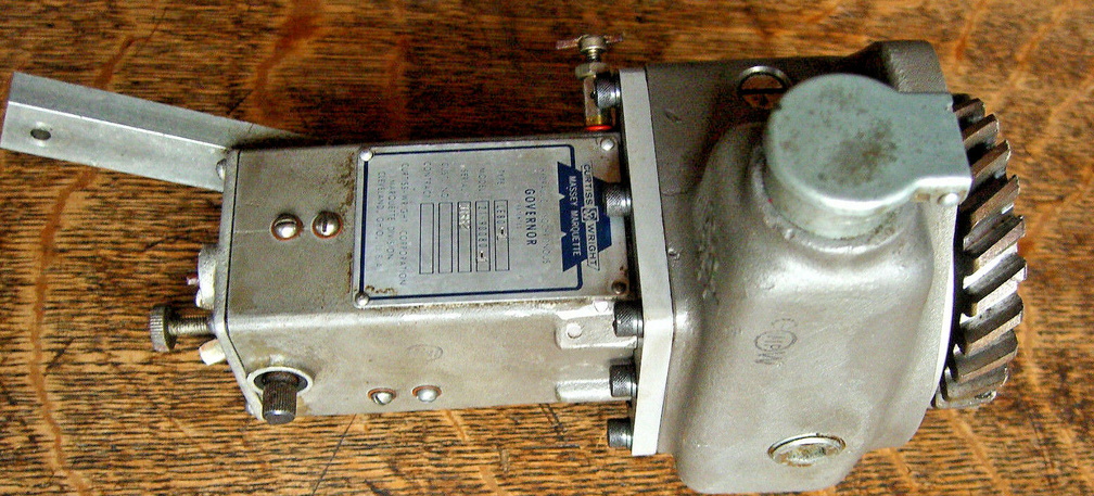 A Curtiss-Wright Massey Marquette Hydraulic Isochronous type LE-80 governor.  Serial number 1882.