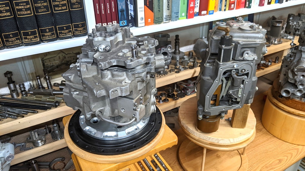 The Woodward T700 Hydromechanical Fuel Control in the collection.