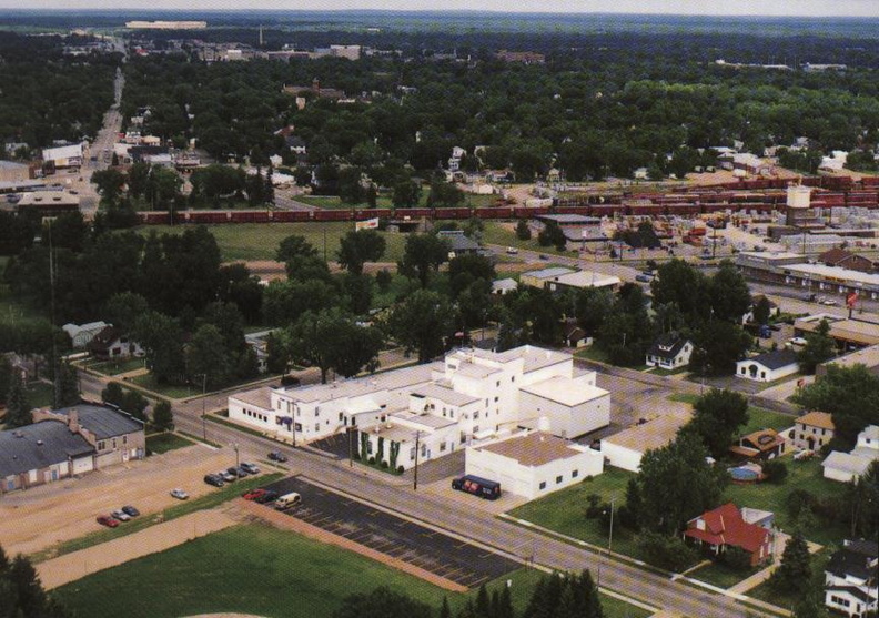 Top of the picture shows the massive Sentry Insurance Company's World Headquarters building, circa 1988. 20190817205936-5d979dc0.jpg