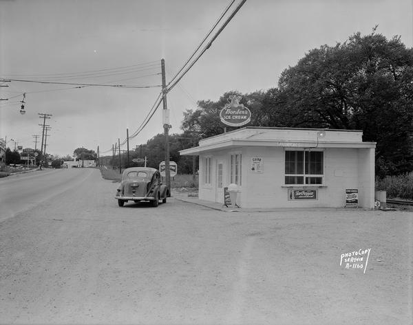 The Milk Bar in Shorewood Hills by Blackhawk Country Club, circa 1945..jpg