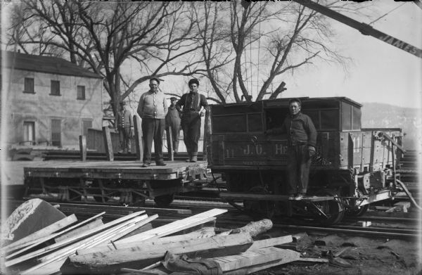 1911 railroad car.jpg