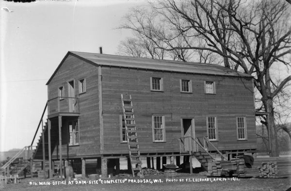Main office at the power dam in 1912.