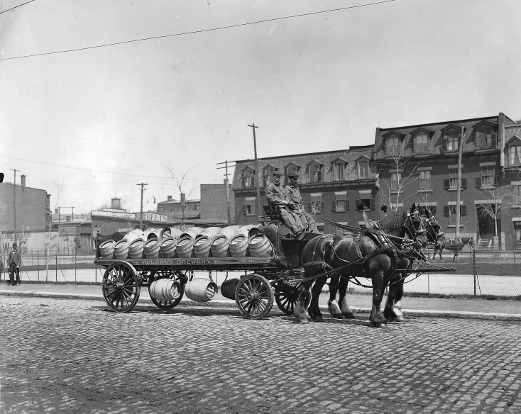 Molson's_Brewery_carriage_Montreal_1908.jpg