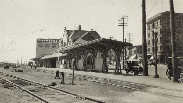 The East Madison Chicago, Milwaukee and St. Paul railroad station at 501 East Wilson Street in 1918.    2.jpg