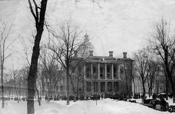 South Wing of the State Capitol in Madison, circa February 1904..jpg